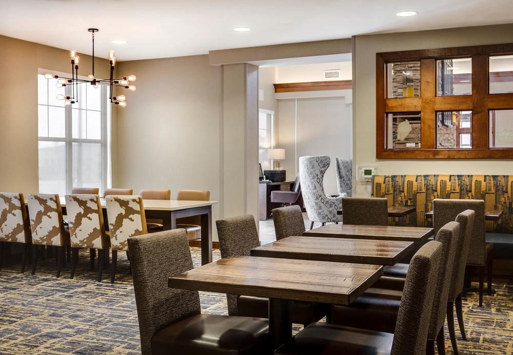 Hotel By Marriott