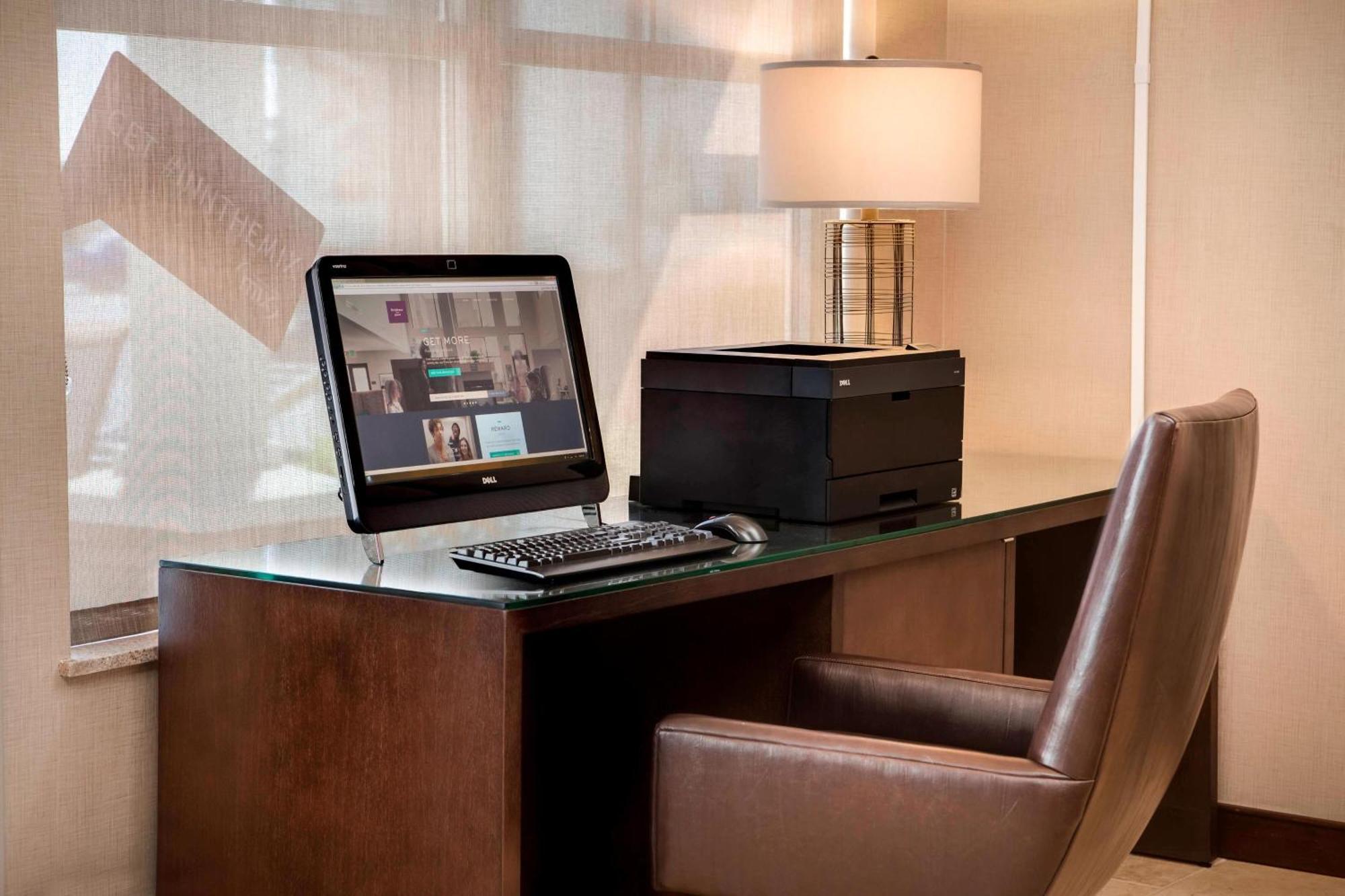 Hotel By Marriott 4*