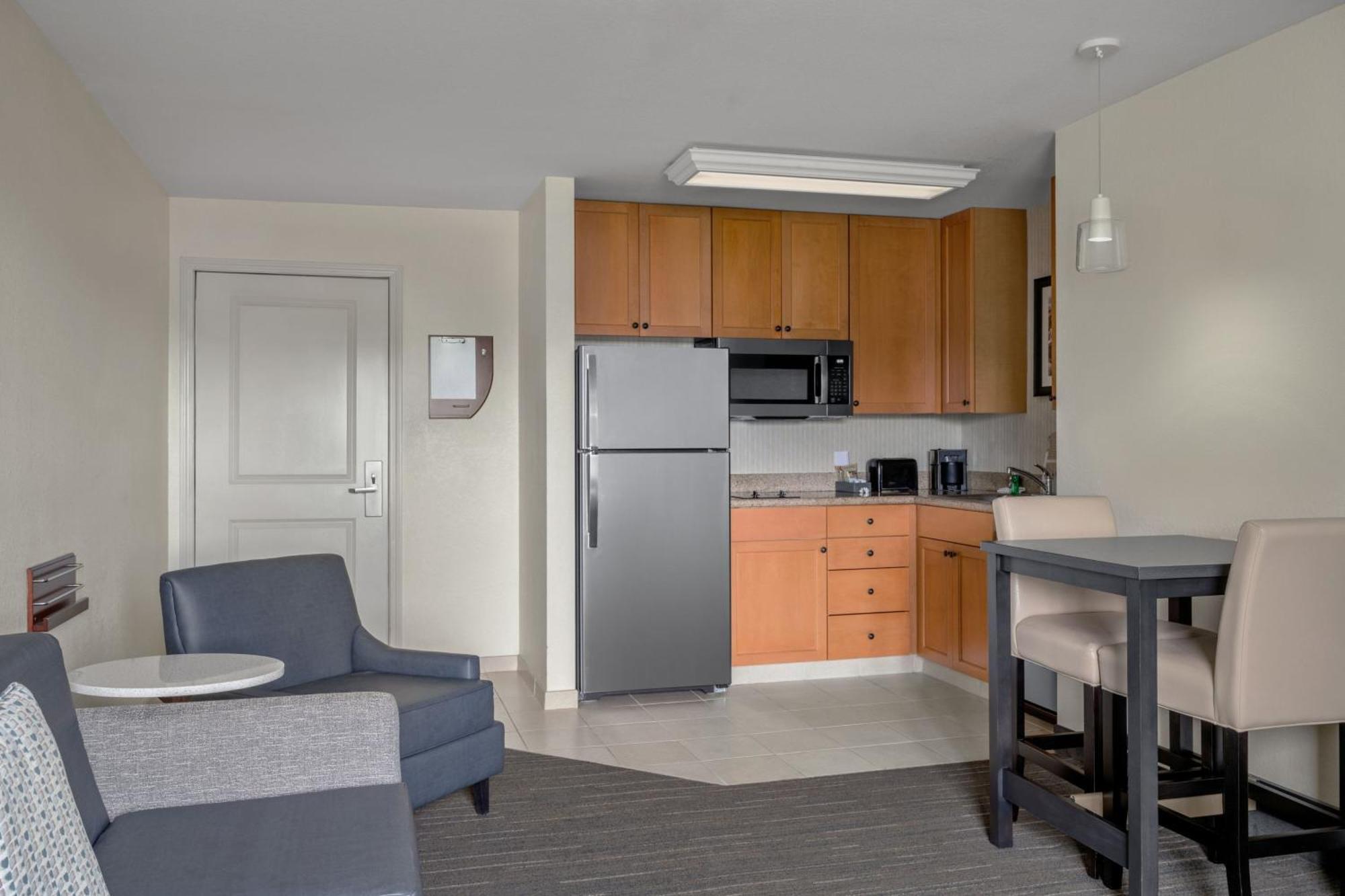 Hotel By Marriott 4*